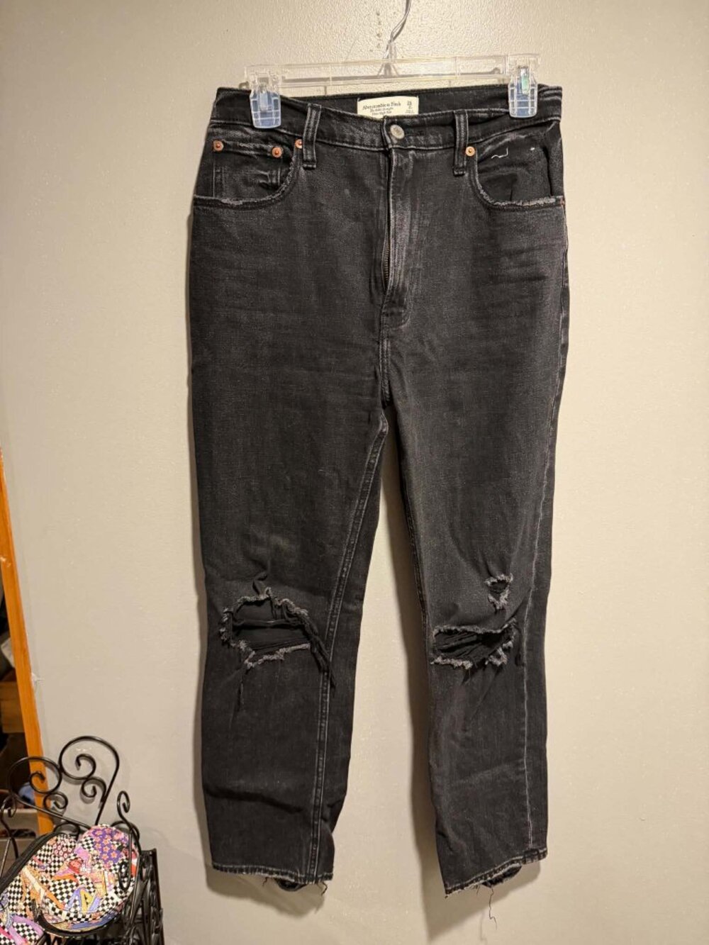 Abercrombie & Fitch High Rise Distressed Straight Jeans Size 2 Regular